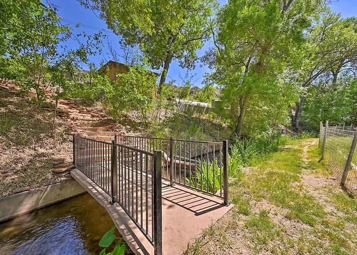 Guest With Patio In Arizona Wine Country